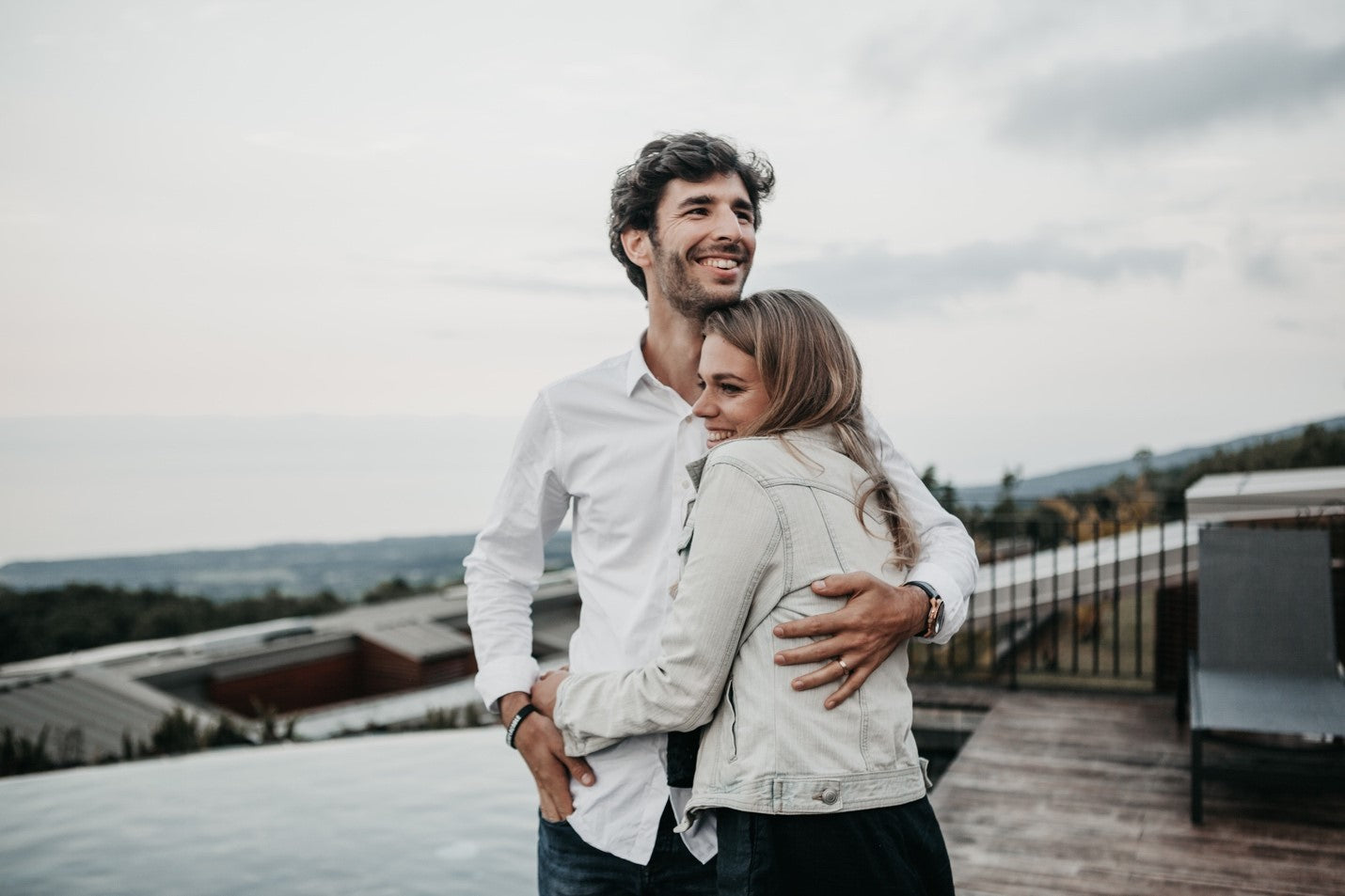 Love Your Skin's Imperfections, And Find True Love On Dating Sites - VIVALUI