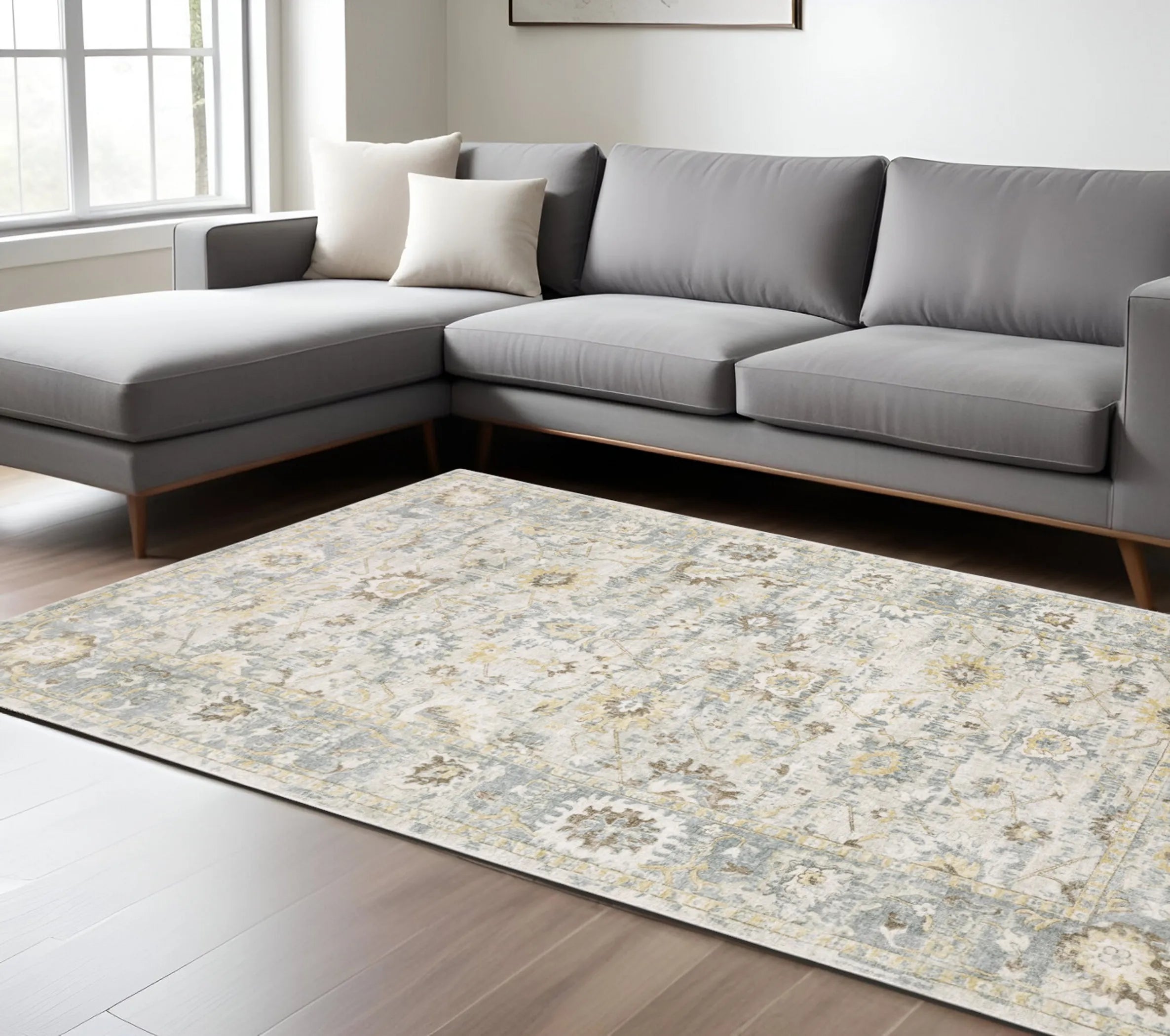 8' X 10' Ivory And Blue Oriental Hand Tufted Area Rug