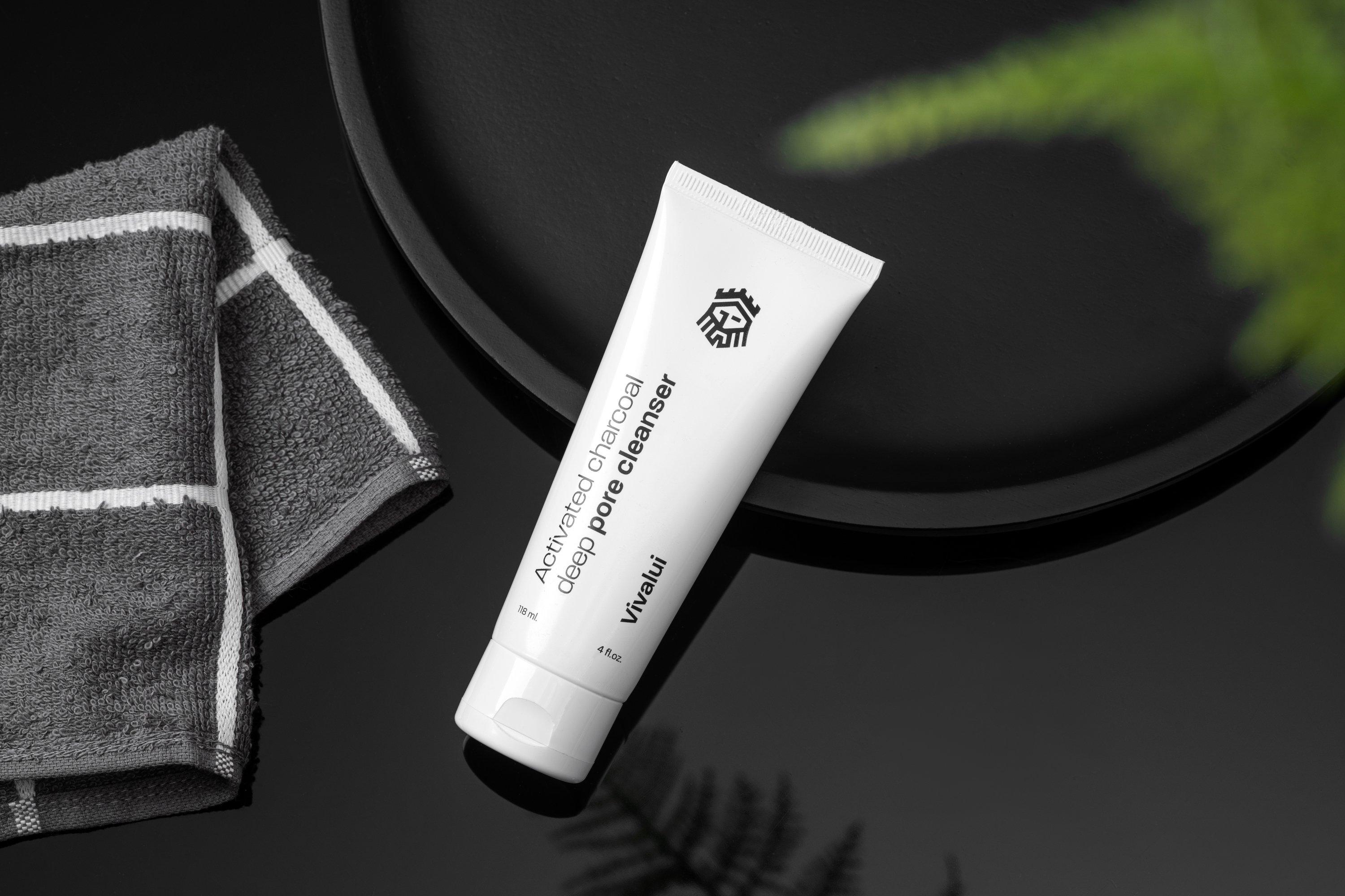 Bamboo Charcoal Cleanser - vivalui